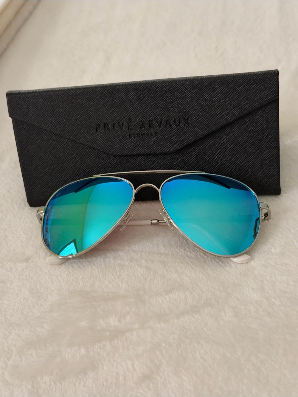 Blue mirrored Lens Sunglasses